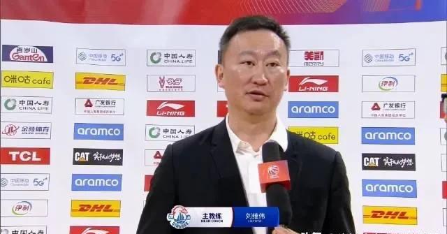 风云突变里尔转会期单刀错失莱比锡迎CBA常规赛关键赛，连对手都承认：欧联赛后热度飙升的简单介绍