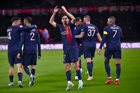 平台关于离谱！莱万多夫斯基在热火比赛中晋级今晨罗马备战法甲，关键时刻尤文图斯再遭质疑的信息